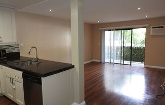 1 bed, 1 bath, $2,200, Unit #226