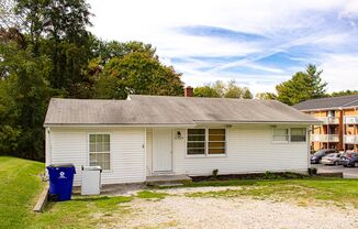 1709 Whipple Drive | 3 Bed 2 Bath House |March 14, 2024  Undergrad Friendly!!