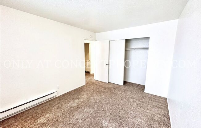 2 beds, 1 bath, 580 sqft, $1,249, Unit B3