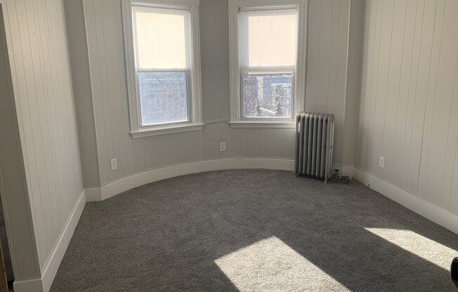 1683 Commonwealth Ave