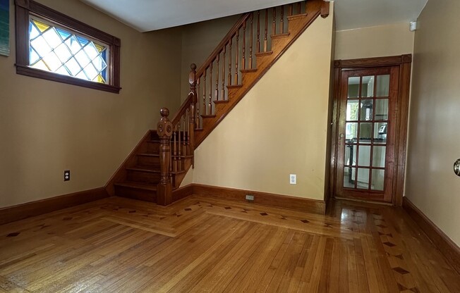 4 beds, 1.5 baths, 1,632 sqft, $3,800