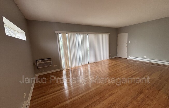 3125 W 79 ST