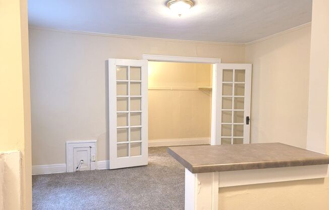 Studio, 1 bath, $845, Unit 5