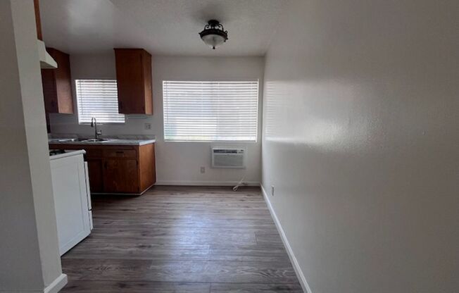 2 beds, 2 baths, 900 sqft, $2,600, Unit 3