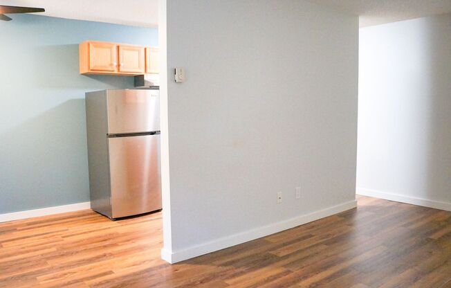 1 bed, 1 bath, $1,245, Unit 19