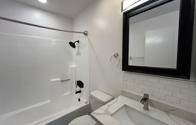 1 bed, 1 bath, 695 sqft, $1,548, Unit 326