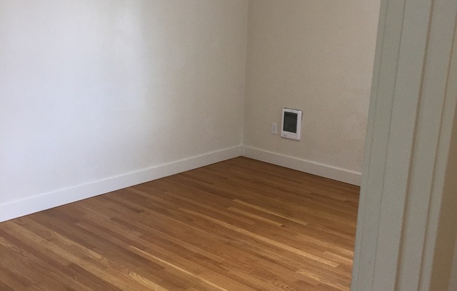 2 beds, 1 bath, $1,795