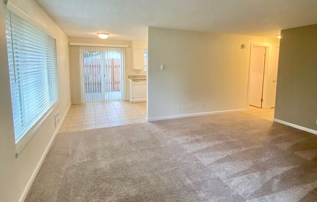 2 beds, 1 bath, 900 sqft, $1,950, Unit 1720-A1