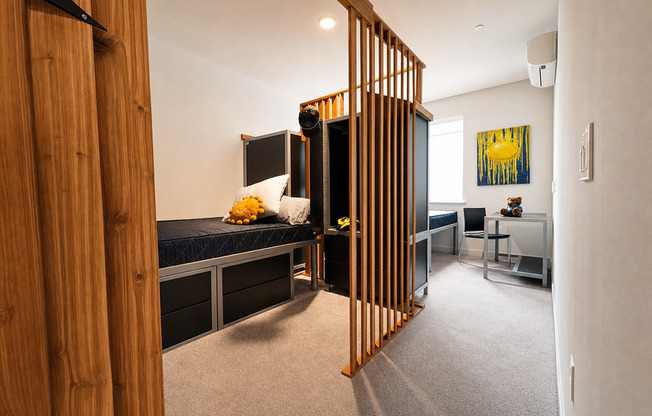 1 bed, 1 bath, 651 sqft, $1,595, Unit Semi - Private Single