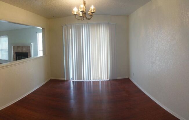 3 beds, 2 baths, $1,000