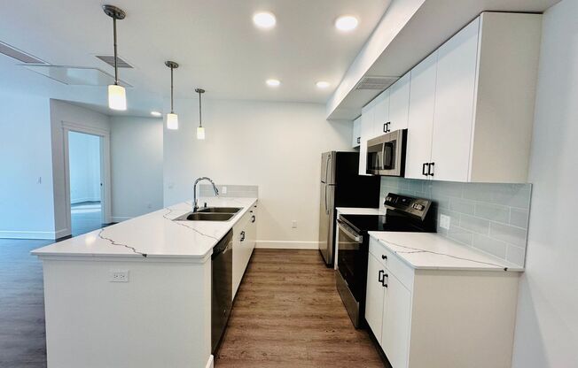 2 beds, 1 bath, 902 sqft, $2,750, Unit 410-315