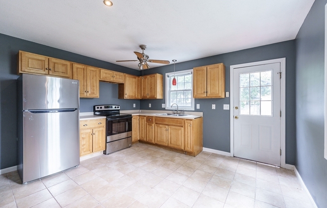 135 MOXON ST