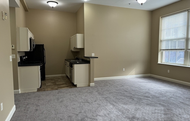 1 bed, 1 bath, 815 sqft, $2,454, Unit 204