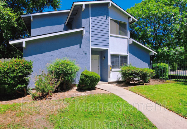 4779 N CEDAR AVE