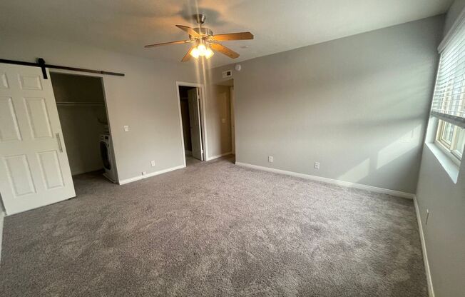 2 beds, 2 baths, 980 sqft, $3,035, Unit 819-34