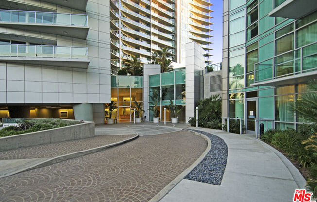 2 beds, 2.5 baths, 1,855 sqft, $8,500, Unit 1803