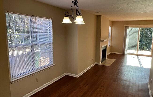 2 beds, 2.5 baths, 1,250 sqft, $1,975, Unit 826-A Selwyn Place Road