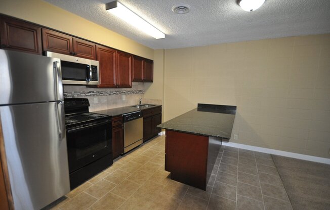 1 bed, 1 bath, 600 sqft, $795, Unit 601-209