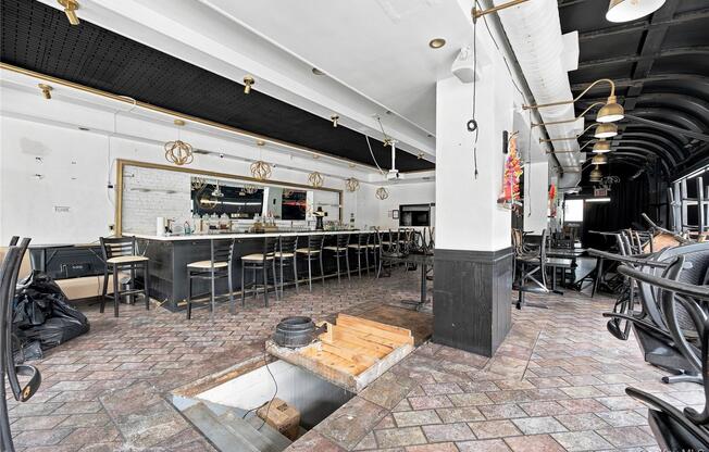 35 2 DITMARS BLVD