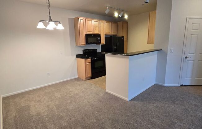 2 beds, 2 baths, $2,195, Unit # 14 205