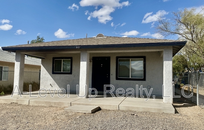 913 E 34 ST
