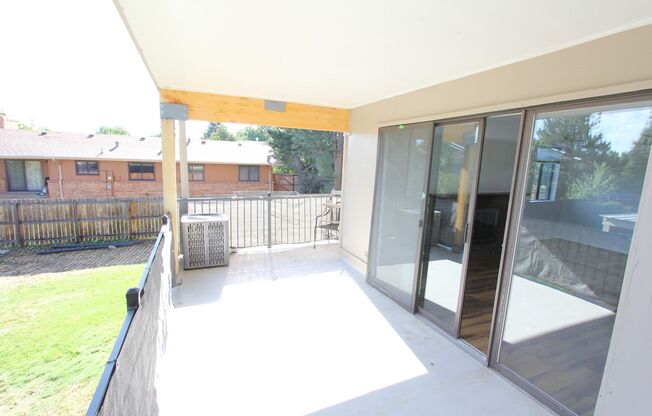 2 bed 2 bath available NOW!