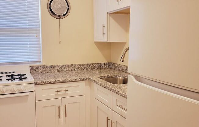 Wakefield Manor Apartments