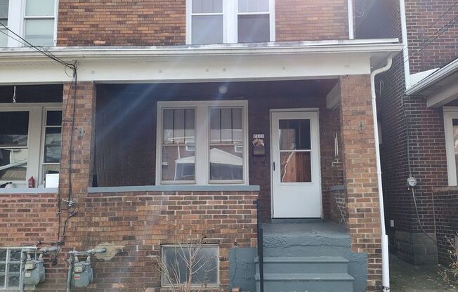 Remodeled 3 Bedroom Home - Available Now!