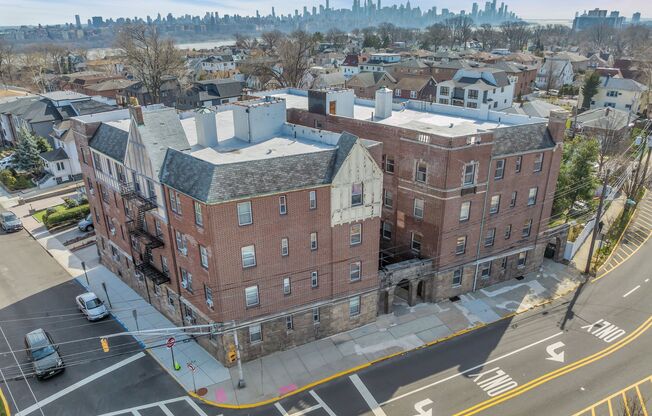 Hudson Crest - Cliffside Park