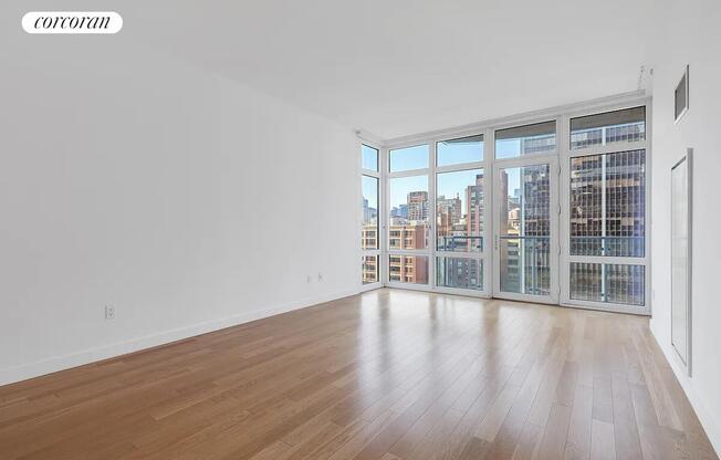 1 bed, 1.5 baths, 801 sqft, $5,600, Unit 21E