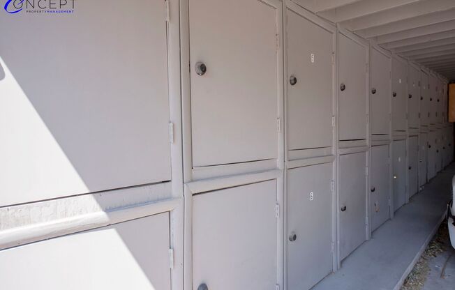 2 beds, 1 bath, $1,499, Unit 24