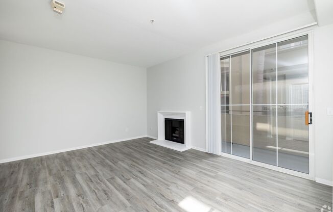Studio, 1 bath, 600 sqft, $2,198, Unit 310a
