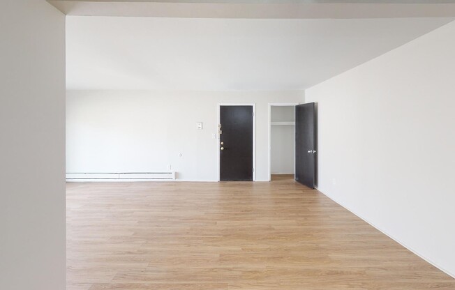 Canterbury Apartments - North Royal Oak