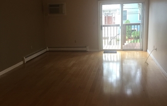 3 beds, 2.5 baths, 1,380 sqft, $3,500, Unit 5