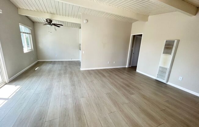 2 beds, 1 bath, 900 sqft, $2,650, Unit #15