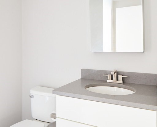 2 beds, 2 baths, $4,800, Unit 407