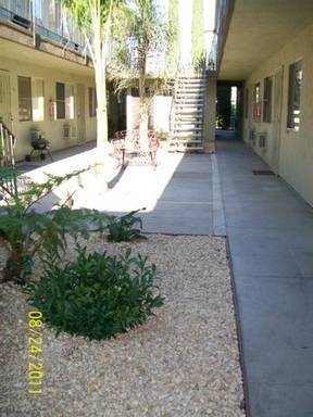 1 bed, 1 bath, 550 sqft, $1,550, Unit 04