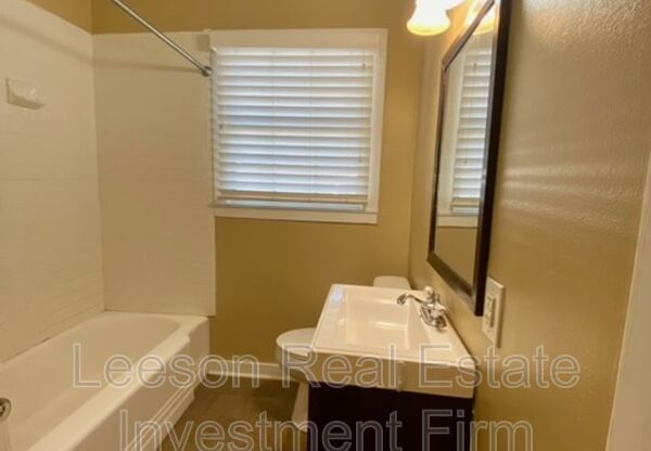 810 RUTHERFORD