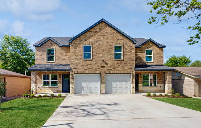 7409 RED ROBIN LN