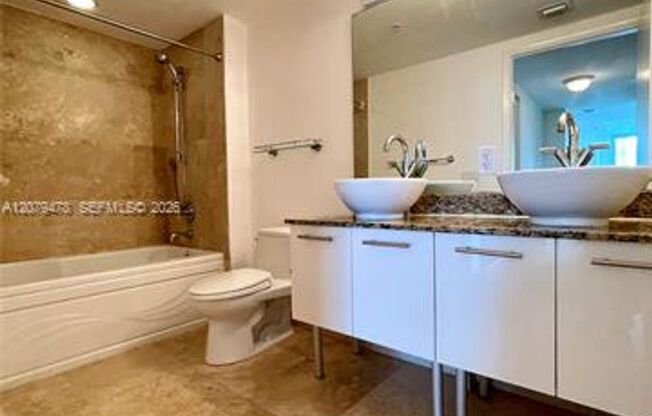 1 bed, 1.5 baths, $3,300, Unit # 2405