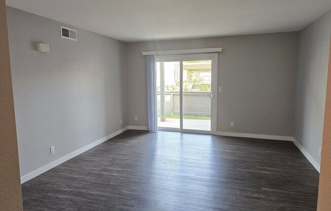 1 bed, 1 bath, 704 sqft, $2,365, Unit 123
