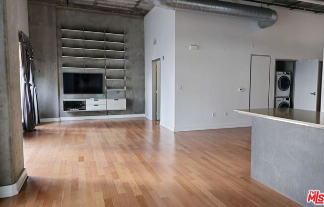 2 beds, 2 baths, 1,030 sqft, $3,200, Unit 718