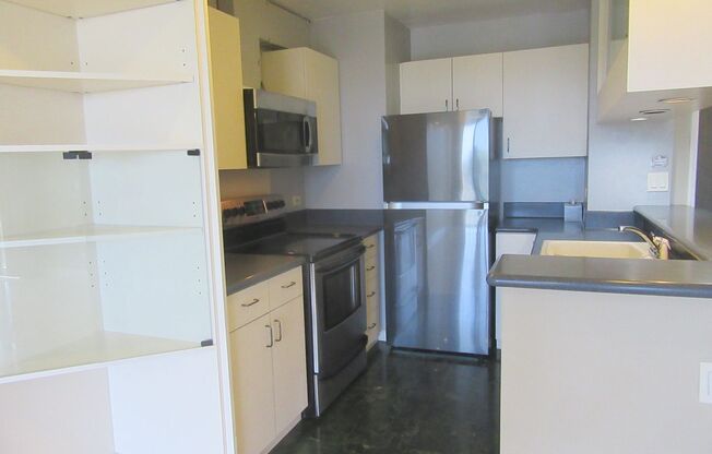 2BR, 2BA Salt Lake, Century West Condo