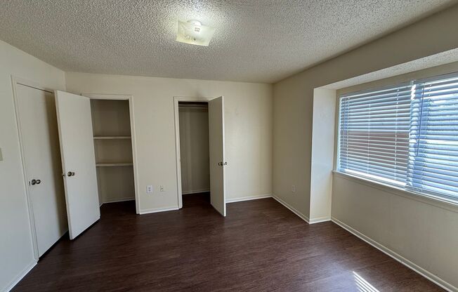 2 beds, 1.5 baths, 1,100 sqft, $900, Unit 1855-C