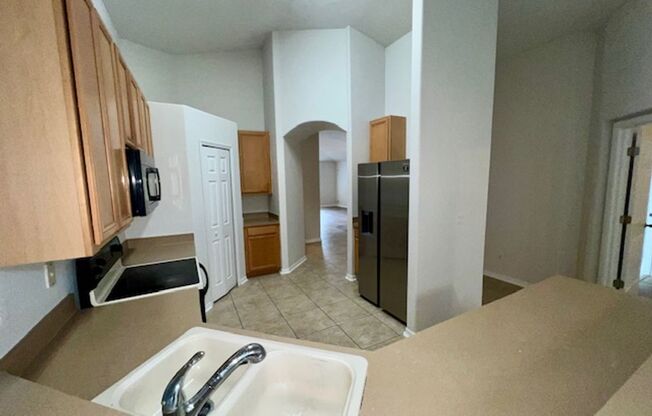 3 beds, 2 baths, $2,289