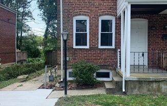 2 Bedroom, 1 Bath Townhome in Towson, Large Backyard