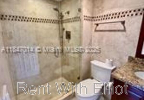 3100 W Rolling Hills Cir