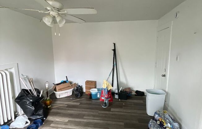228 Reifert St