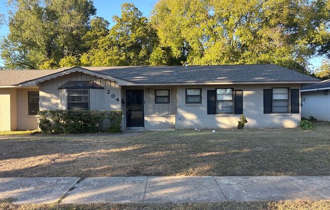 204 Ridgecrest - Convenient & Comfy