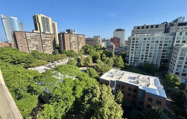 1 bed, 1 bath, 947 sqft, $3,300, Unit 12F